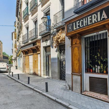 Limehome Madrid Calle De La Paloma Exterior photo