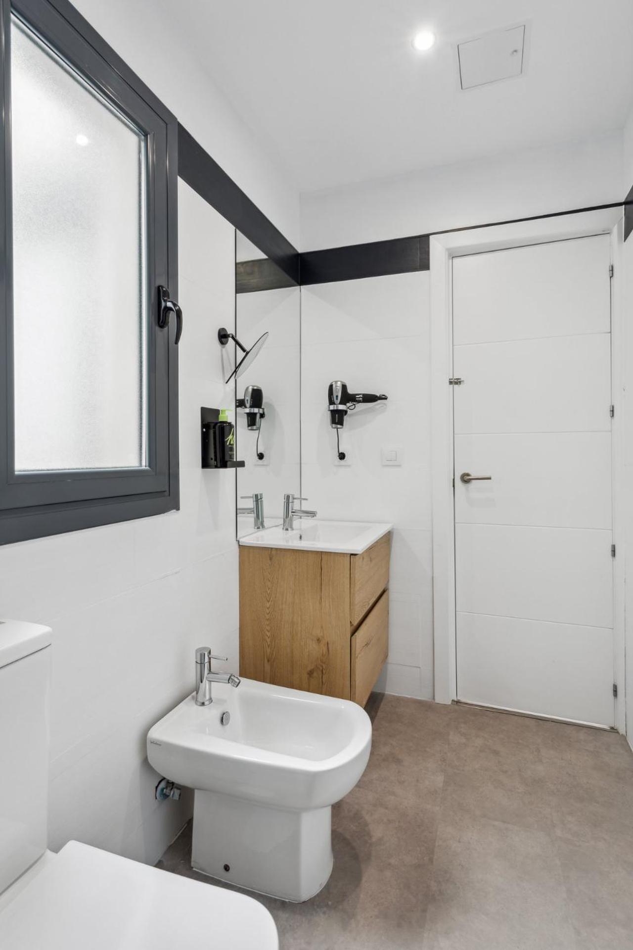 Limehome Madrid Calle De La Paloma Room photo